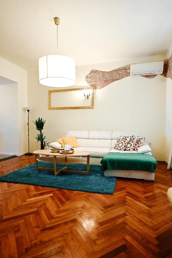 '2R' City Center Holidays And Workstays ริเยกา ภายนอก รูปภาพ