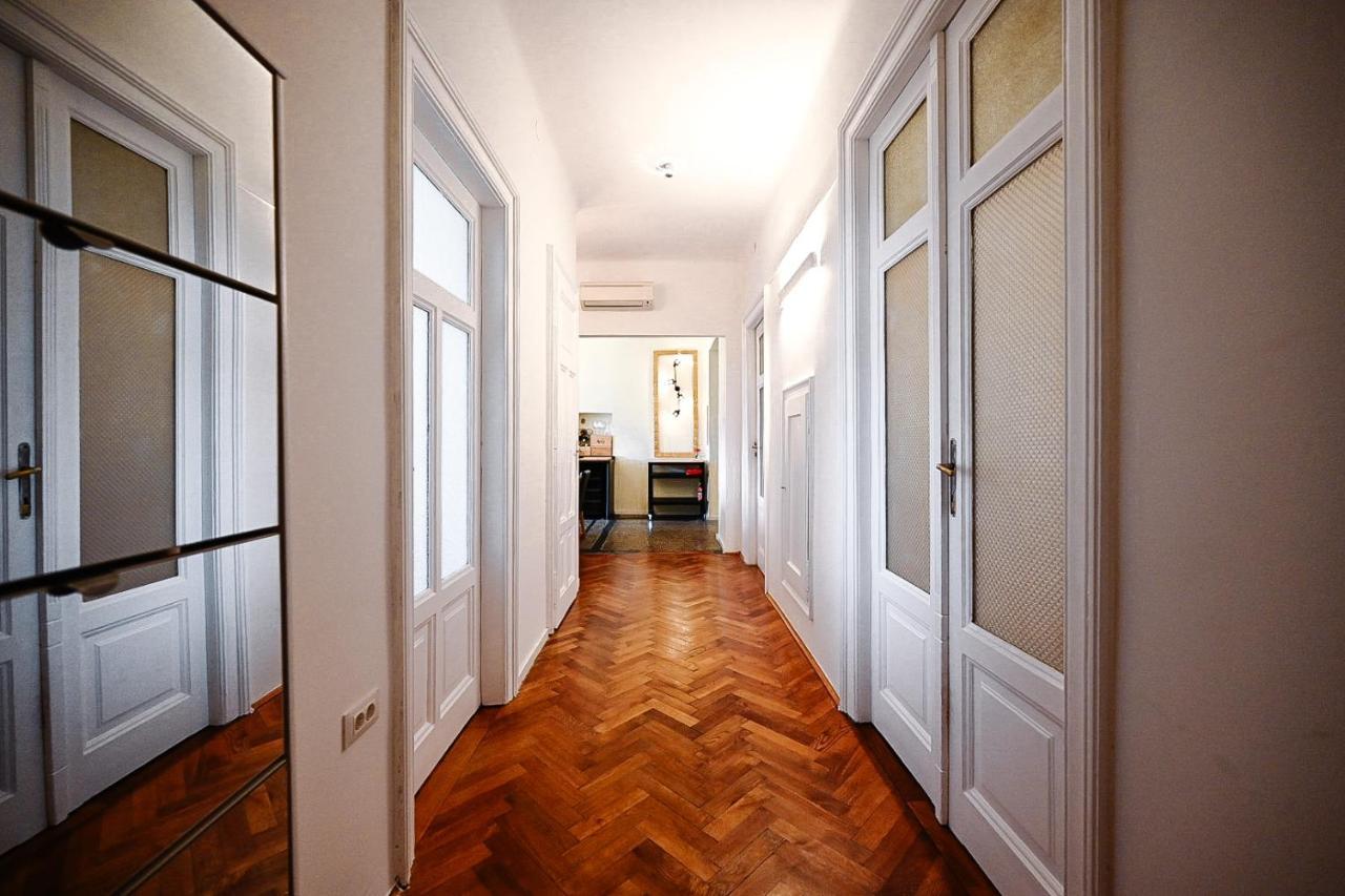 '2R' City Center Holidays And Workstays ริเยกา ภายนอก รูปภาพ